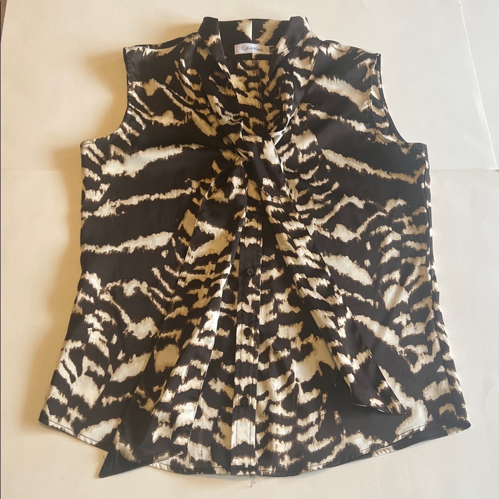 Calvin Klein Animal Print Sleeveless V-Neck Bow Tie Brown Tan Black Sz S Office
